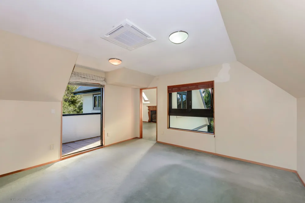 Photos of 74A Patten Street