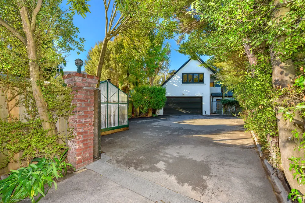 Photos of 74A Patten Street