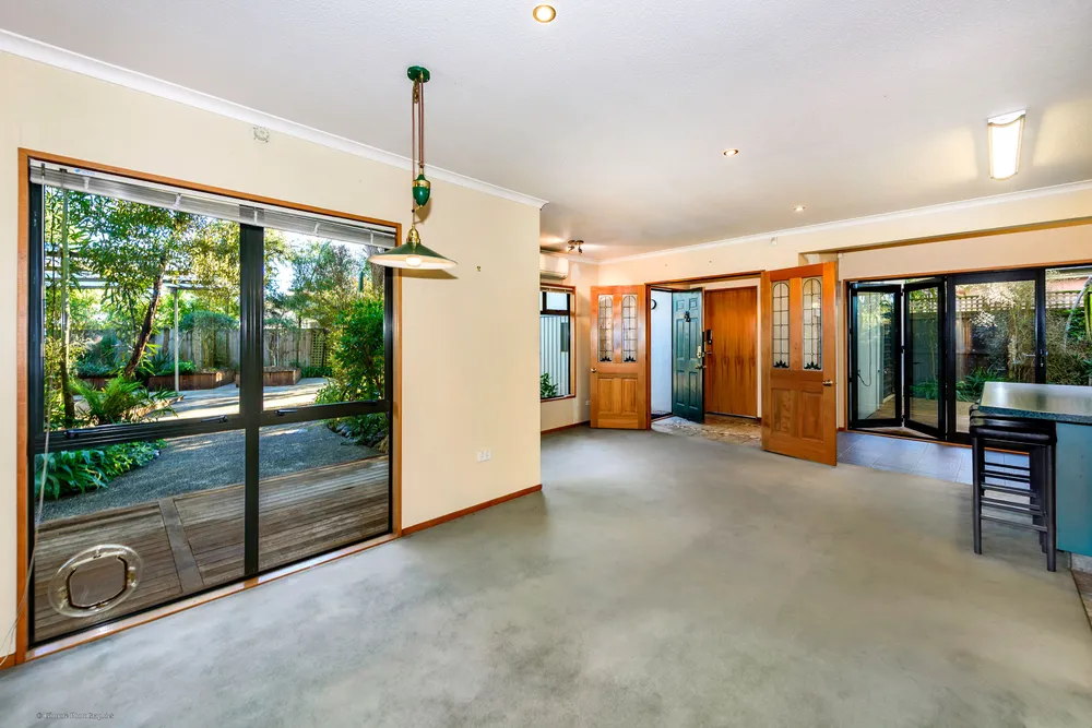 Photos of 74A Patten Street