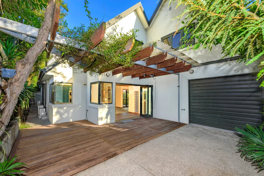 Photos of 74A Patten Street