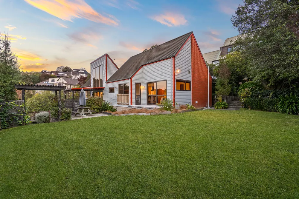 Photos of 24 Sedgwick Way