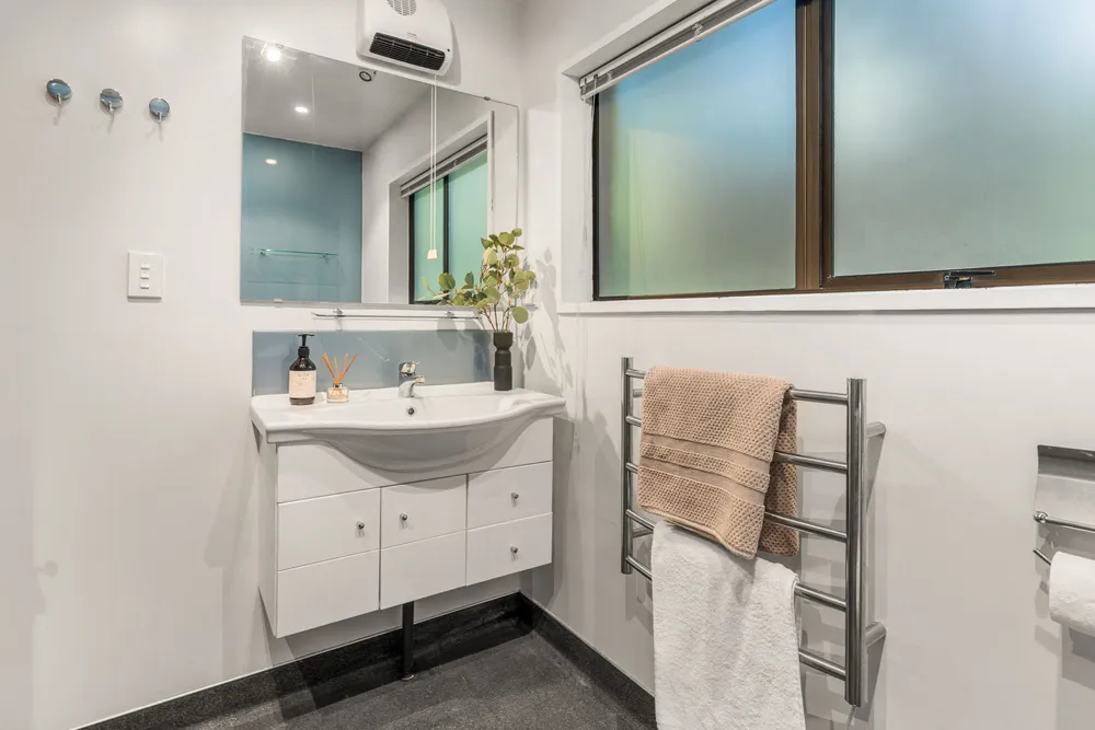 Photos of 24 Sedgwick Way