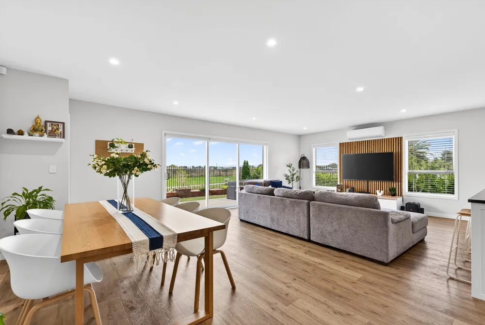 Photos of 27 Arrow Place
