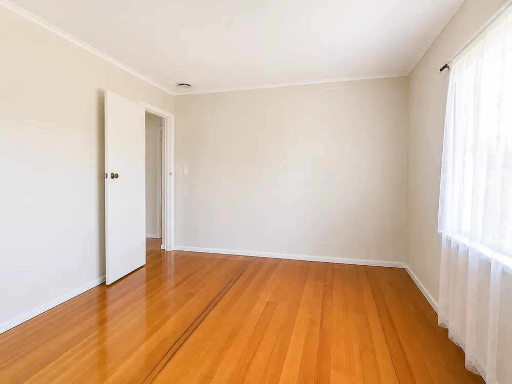 Photos of 16 Mail Avenue