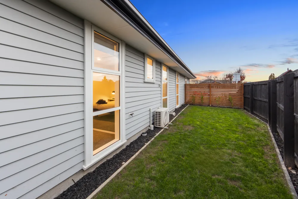 Photos of 2 Olearia Lane