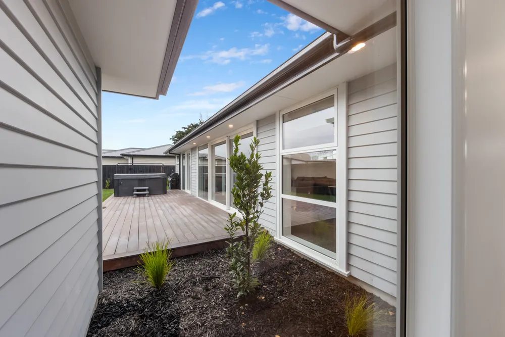 Photos of 2 Olearia Lane