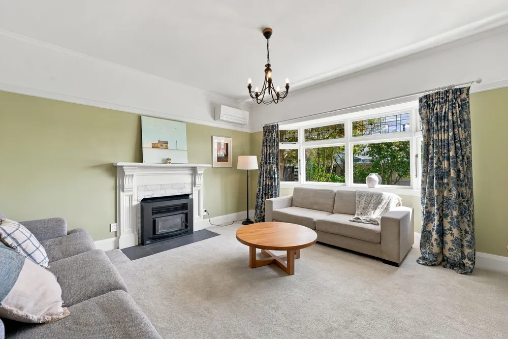 Photos of 6 Cardiff Avenue
