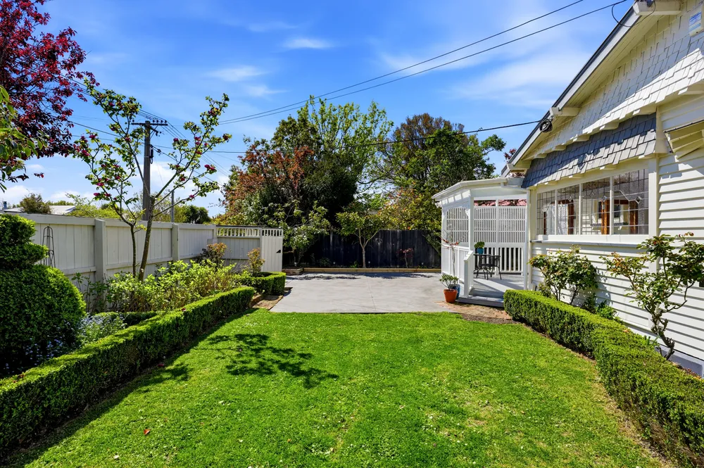 Photos of 6 Cardiff Avenue