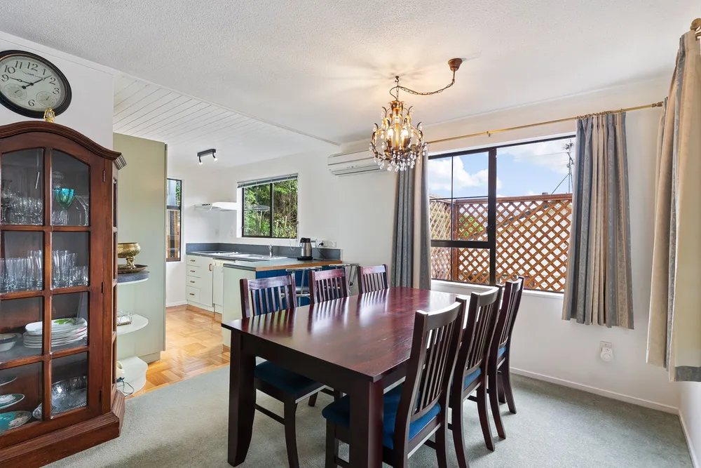 Photos of 52 Hathaway Avenue
