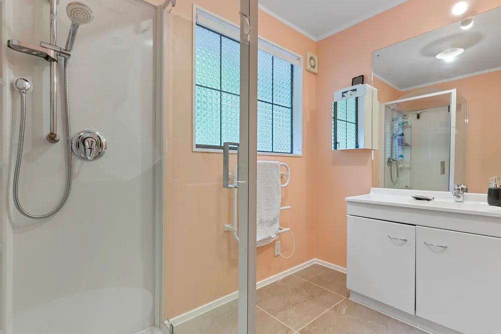 Photos of 52 Hathaway Avenue