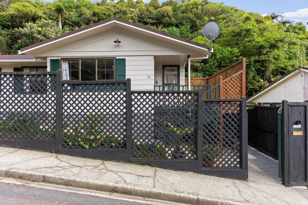 Photo of 52 Hathaway Avenue, Karori