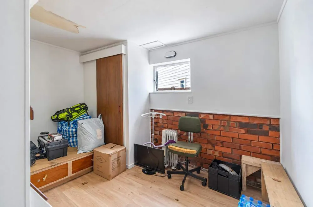 Photos of B/30A Owens Road