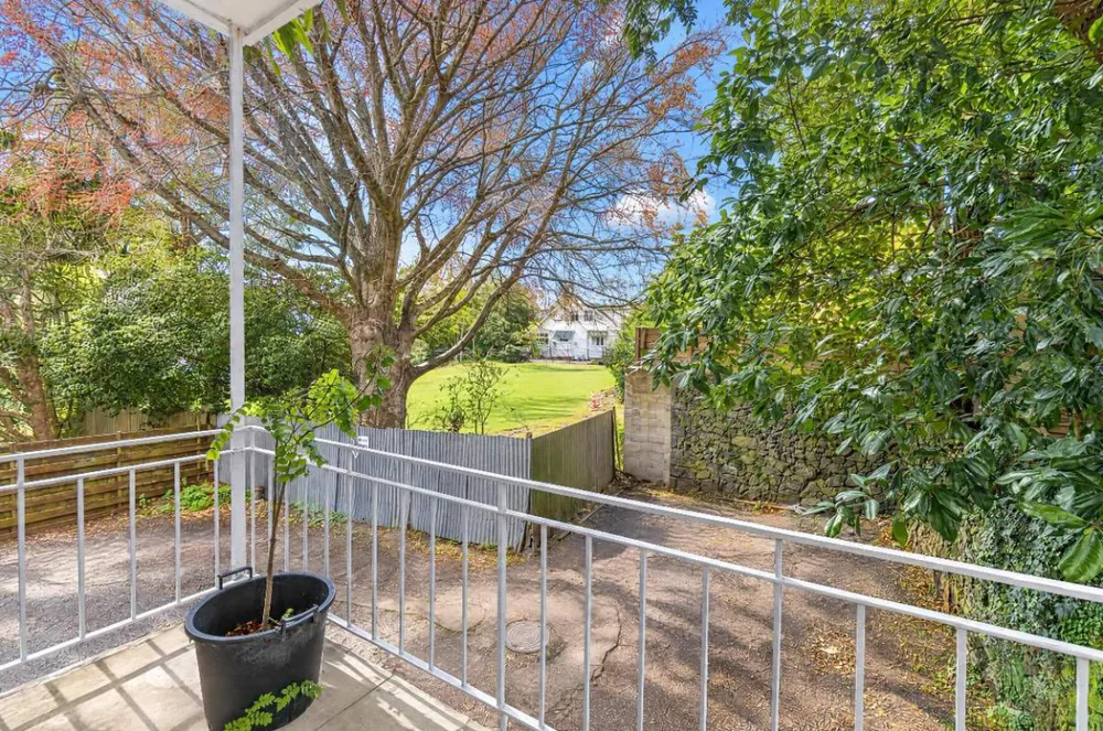 Photos of B/30A Owens Road