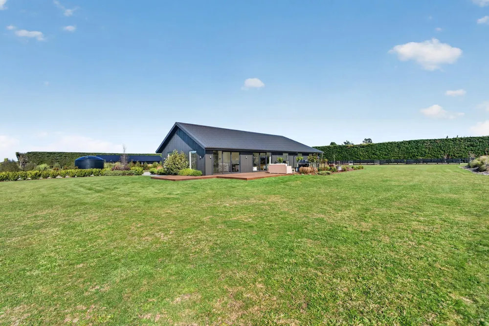 Photos of 215 Creyke Road