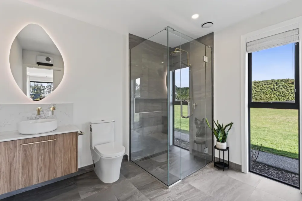 Photos of 215 Creyke Road