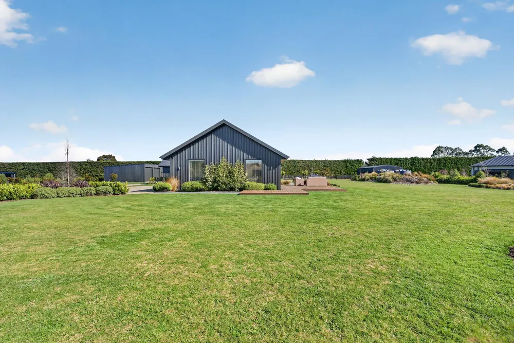 Photos of 215 Creyke Road