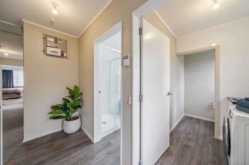 Photos of 95 Hine Road