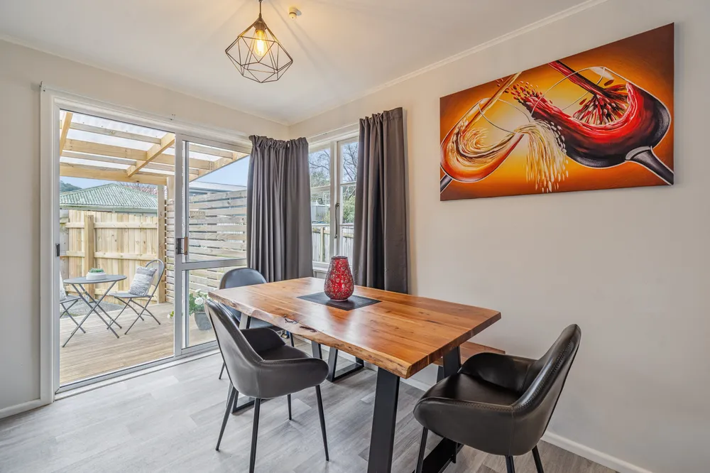 Photos of 95 Hine Road