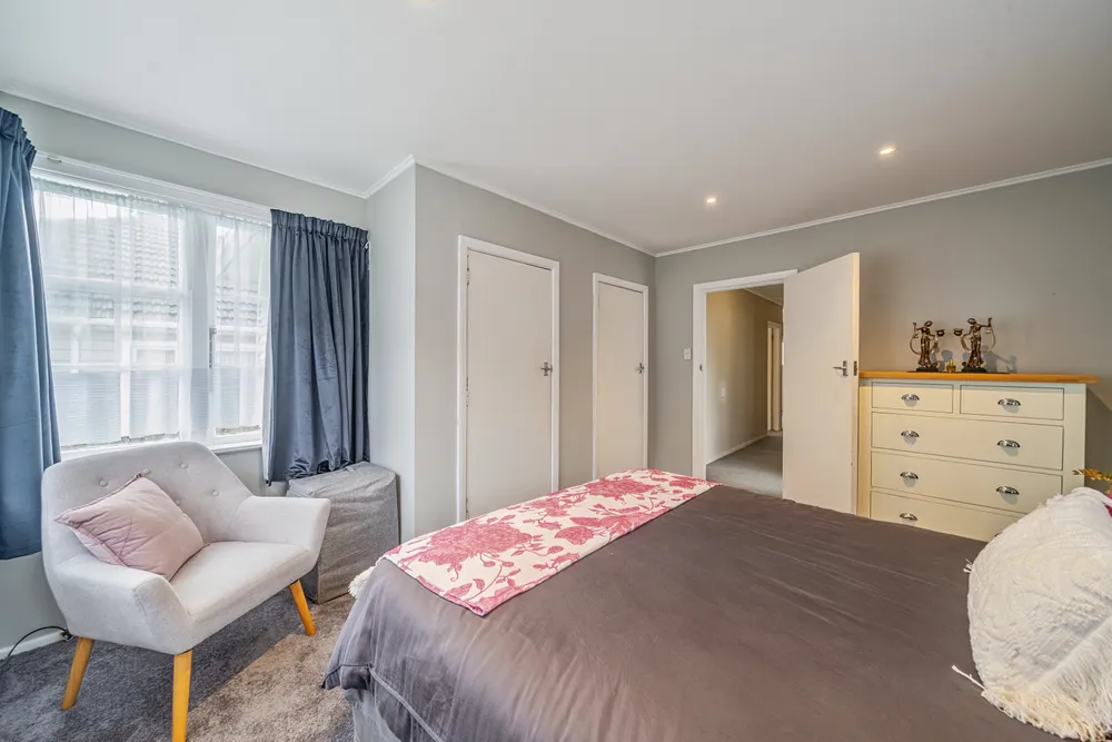 Photos of 95 Hine Road