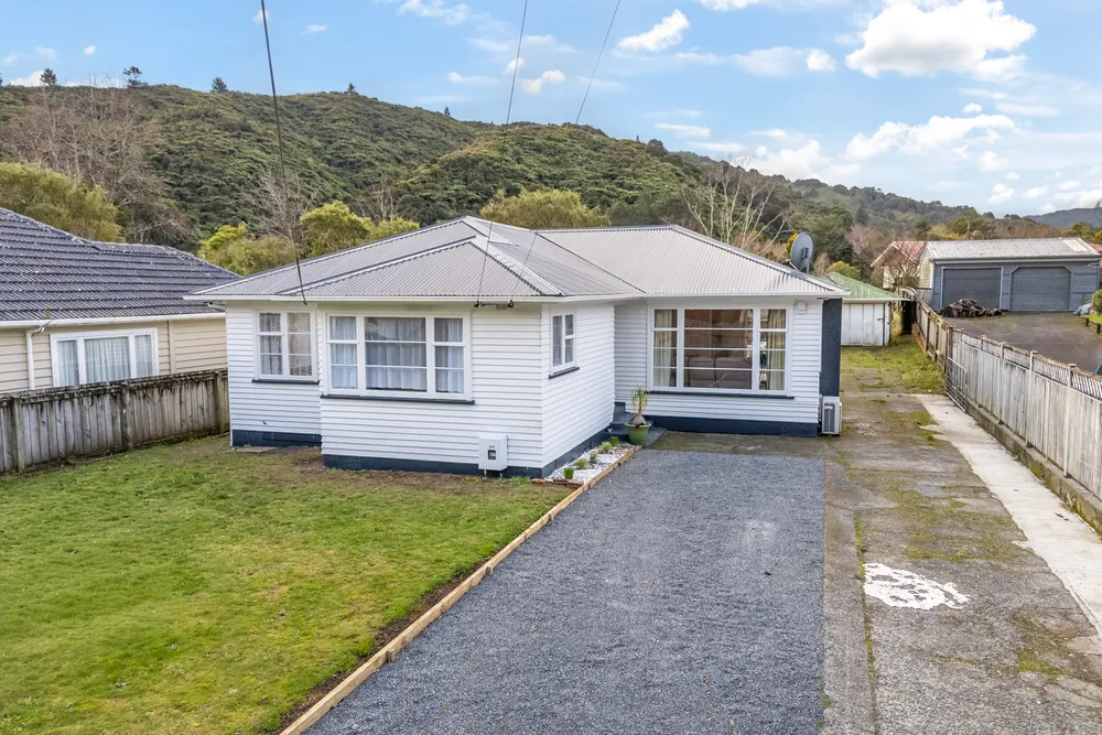 Photos of 95 Hine Road