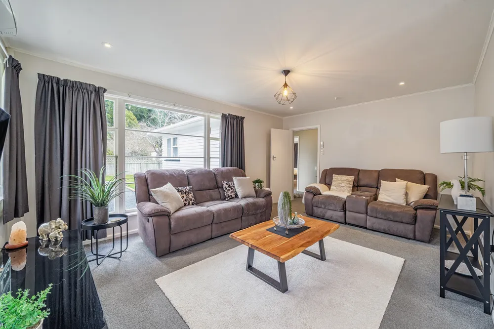 Photos of 95 Hine Road