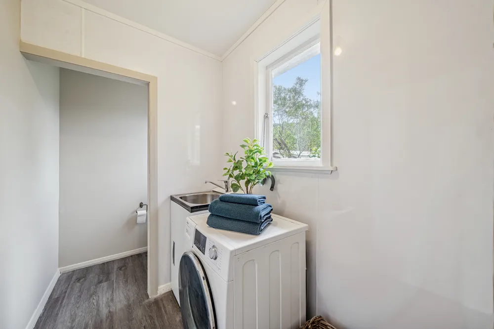 Photos of 95 Hine Road