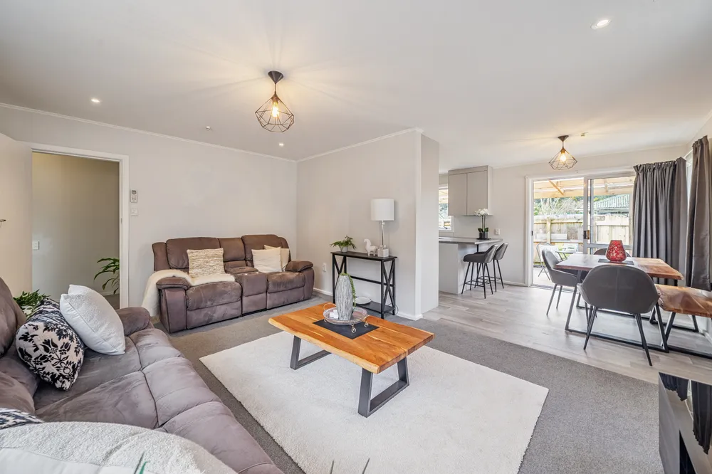 Photos of 95 Hine Road
