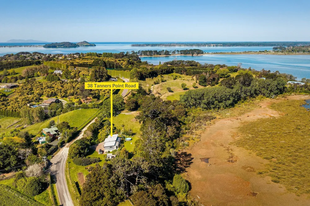 Photos of 38 Tanners Point Road