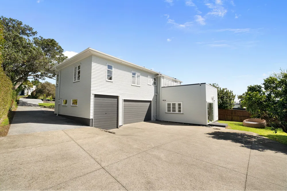 Photos of 21 Kawau Road