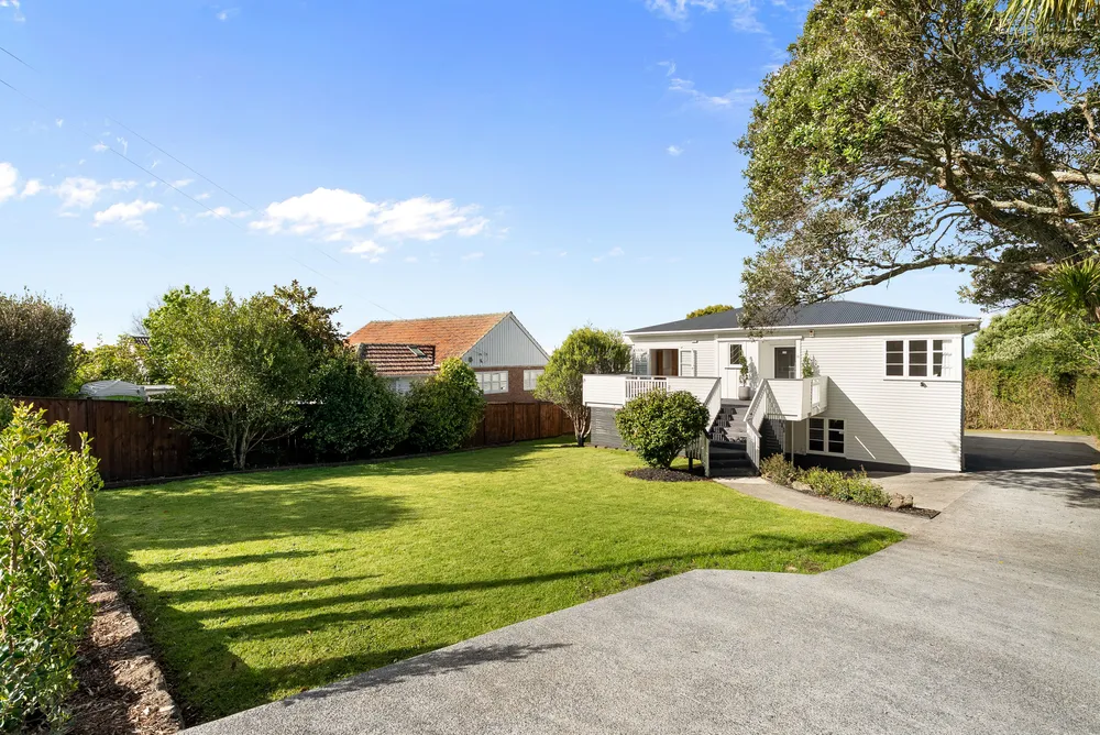 Photos of 21 Kawau Road