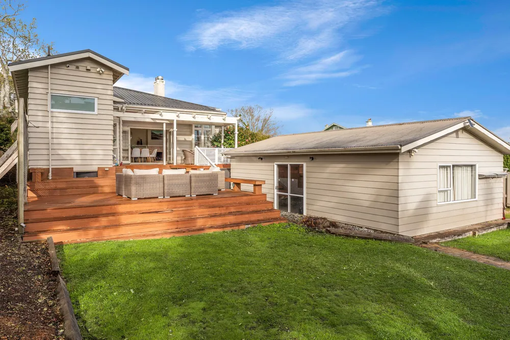Photos of 1A Burwood Crescent