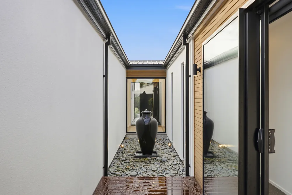 Photos of 94 Sarabande Avenue