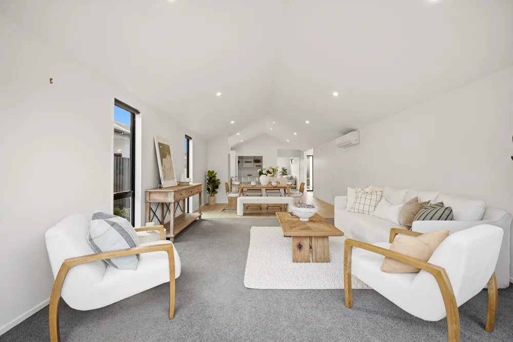 Photos of 94 Sarabande Avenue