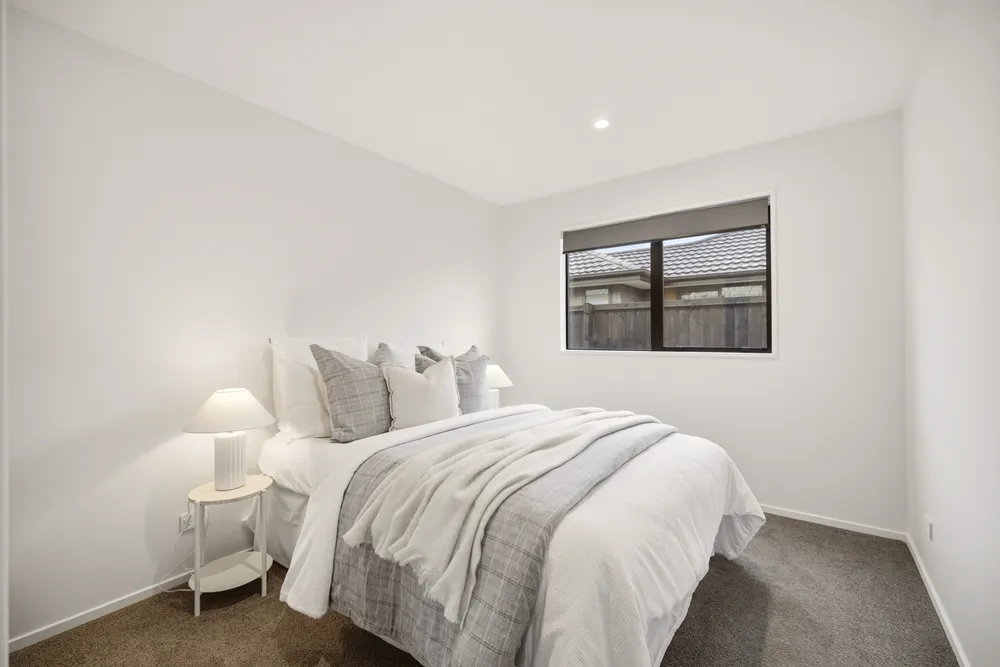 Photos of 94 Sarabande Avenue