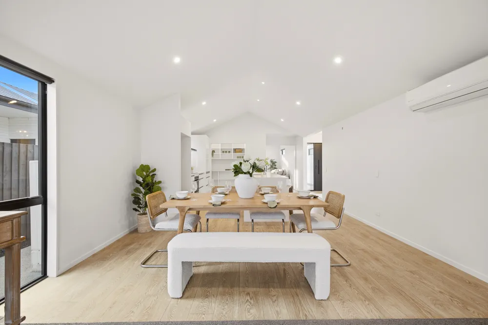 Photos of 94 Sarabande Avenue