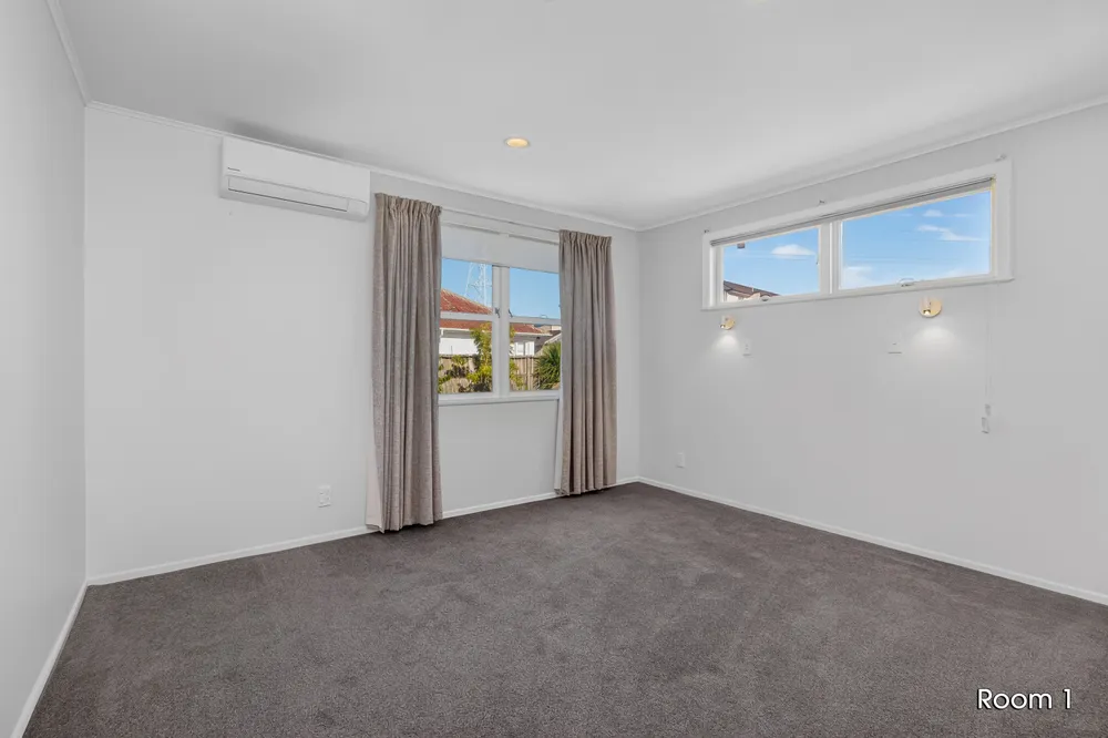 Photos of 29a Gray Avenue