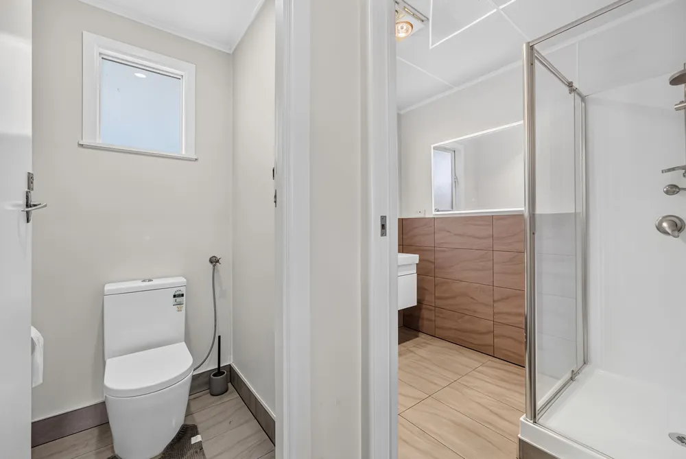 Photos of 29a Gray Avenue