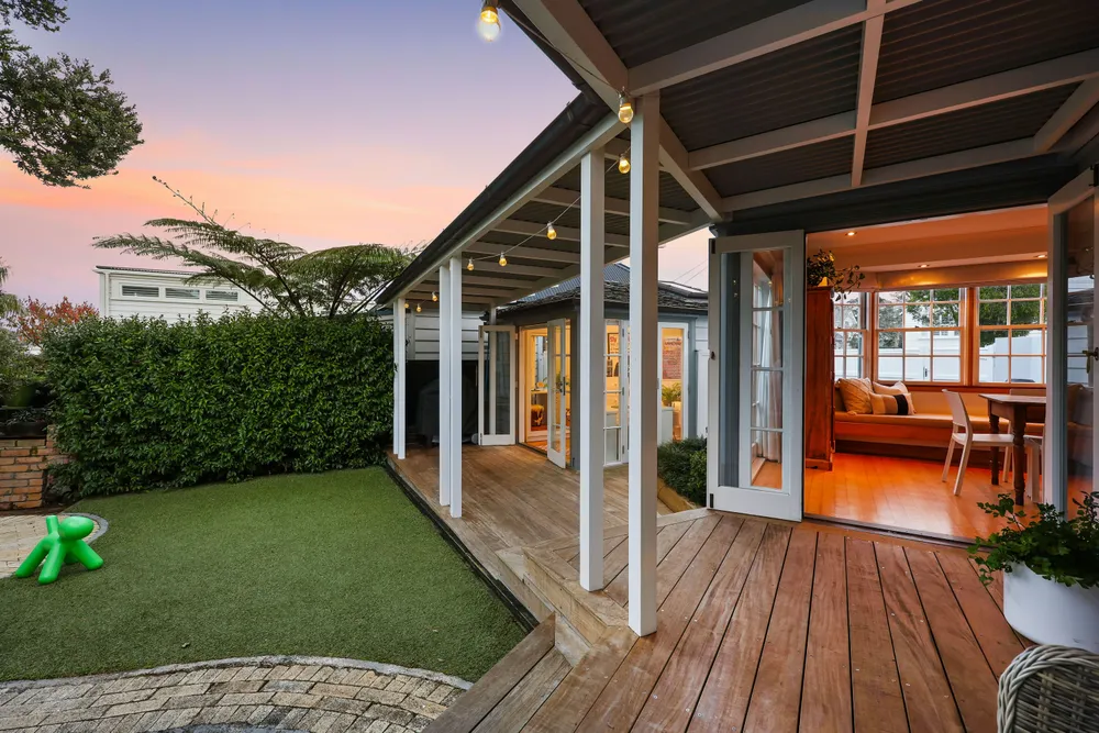 Photos of 70 Brighton Road