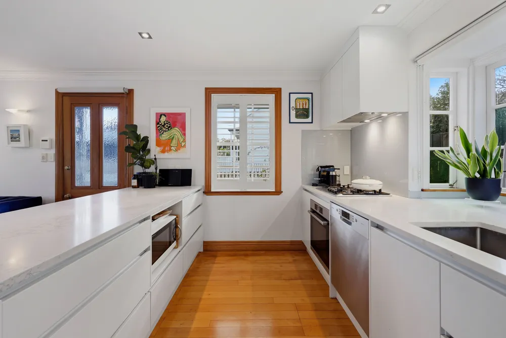 Photos of 70 Brighton Road