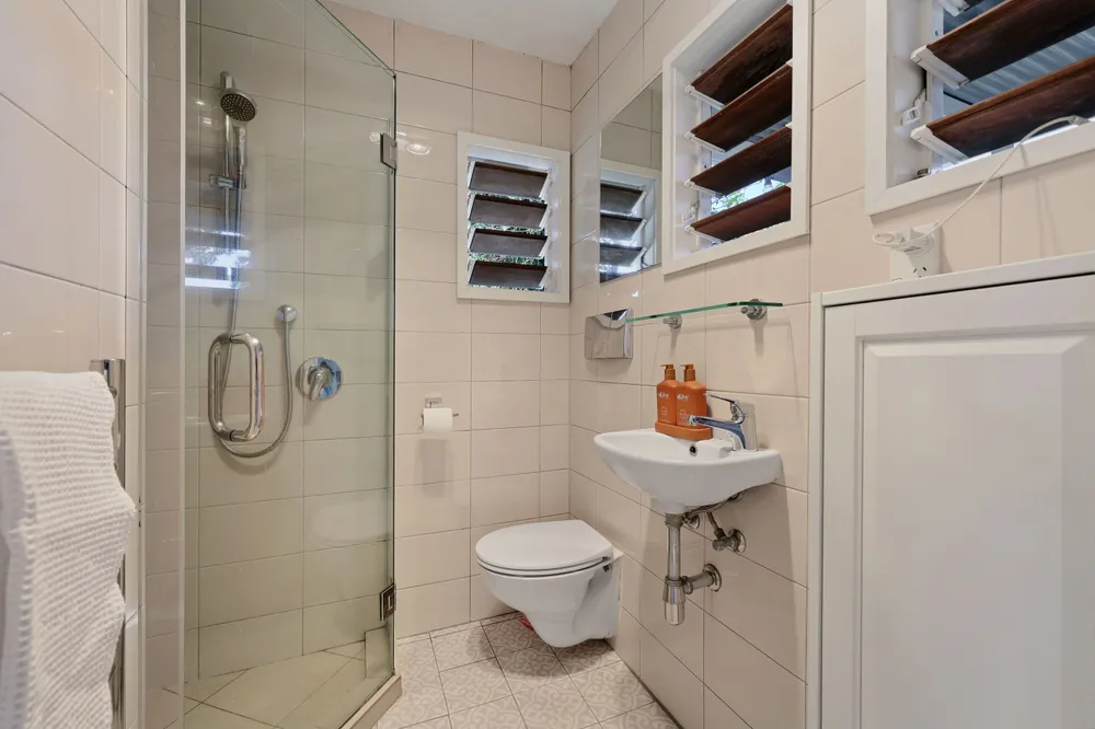 Photos of 70 Brighton Road
