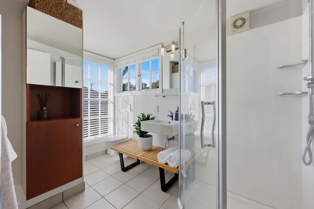 Photos of 70 Brighton Road