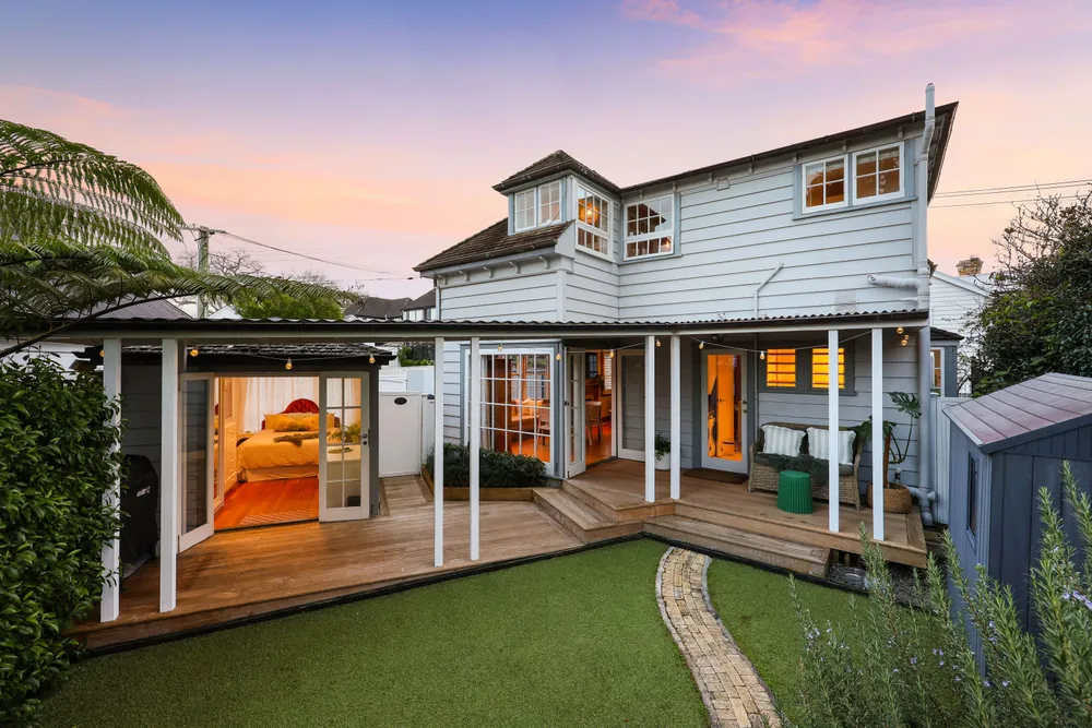 Photos of 70 Brighton Road