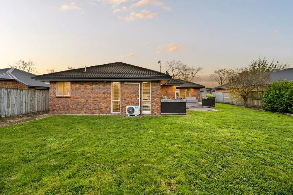 Photos of 51 Wiltshire Drive