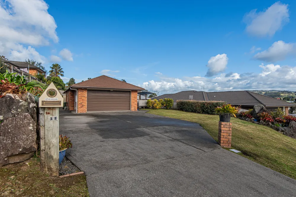 Photos of 11 Amy Kate Street