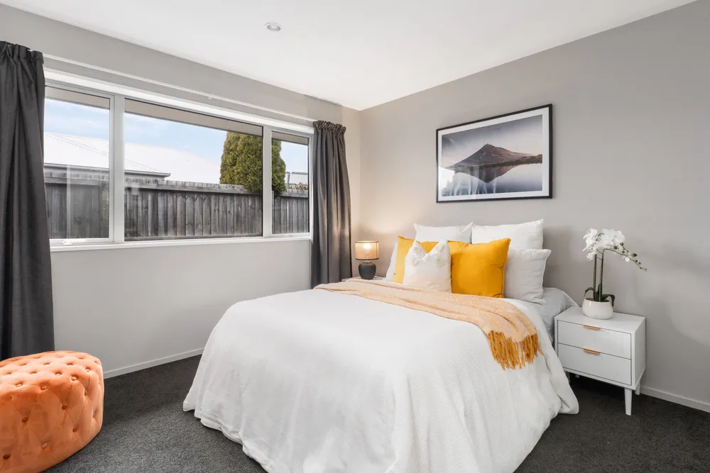 Photos of 15 Graycliffe Street