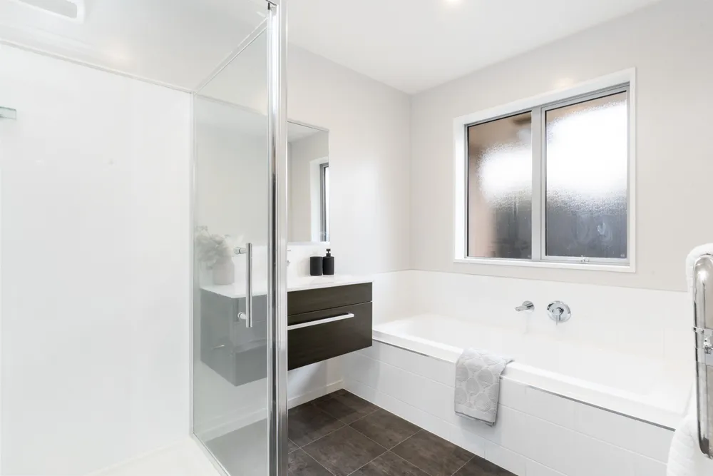 Photos of 15 Graycliffe Street