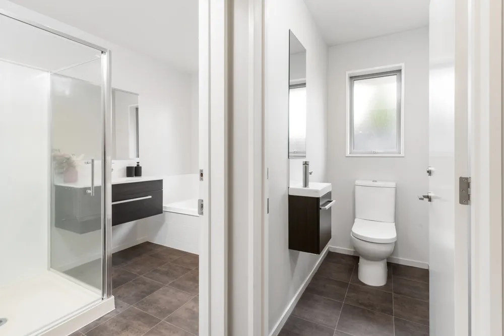 Photos of 15 Graycliffe Street