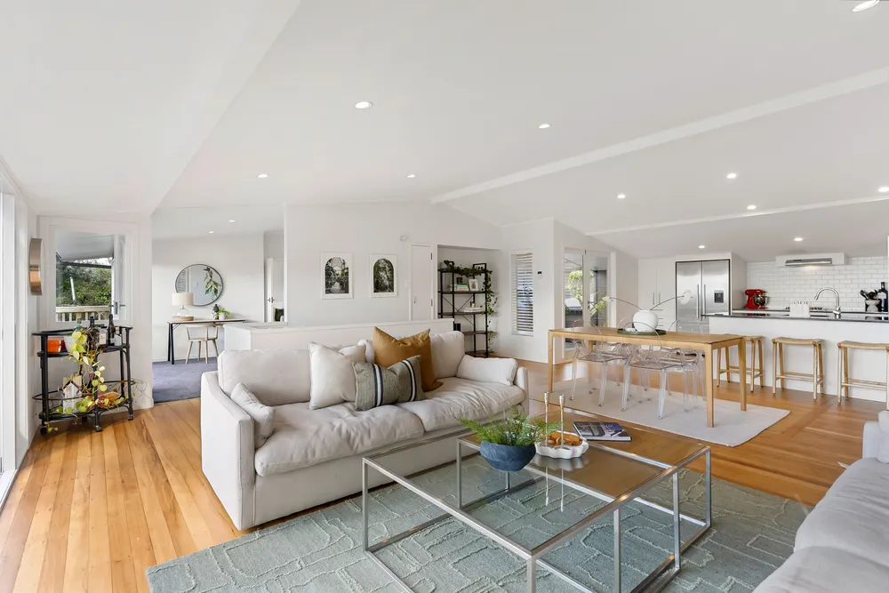 Photos of 112A Coates Avenue