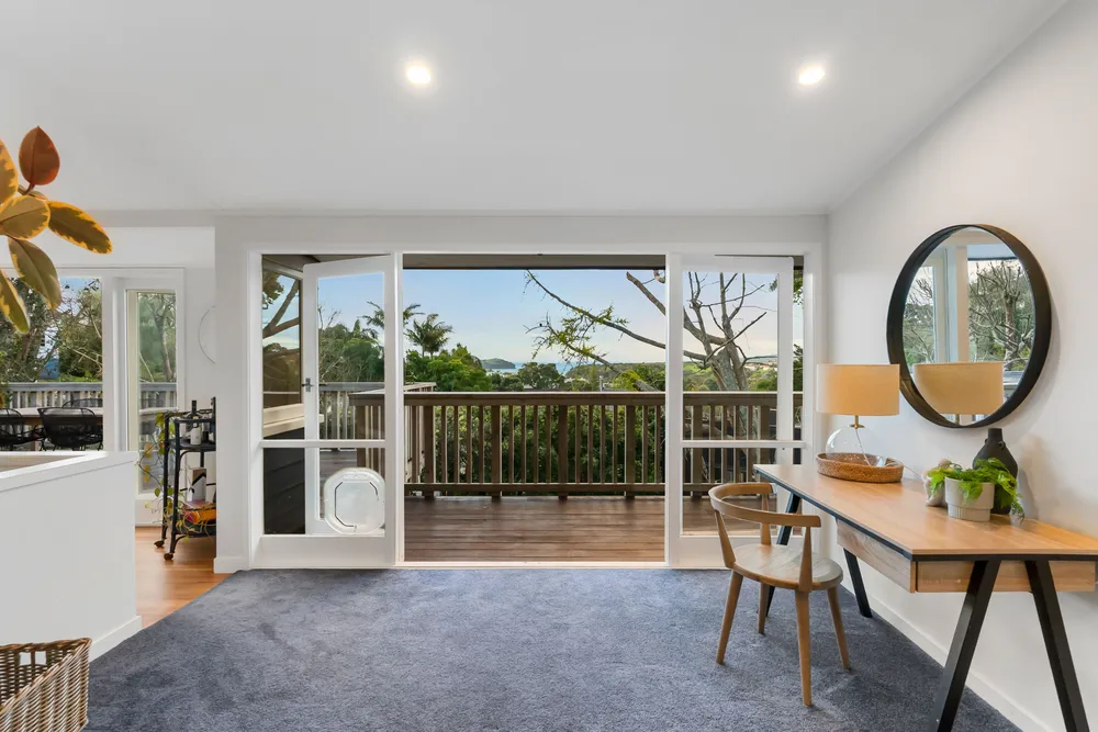 Photos of 112A Coates Avenue