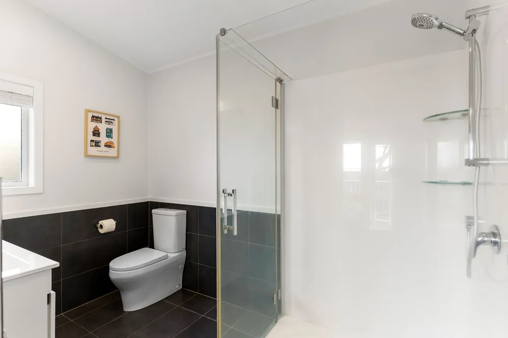 Photos of 112A Coates Avenue